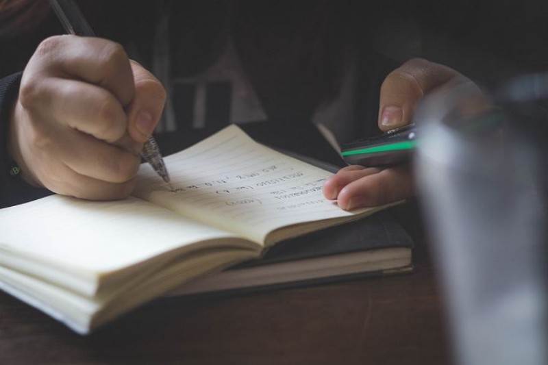 如何挑選一家優質的英語外教口語機構？過來人告訴你經驗。 